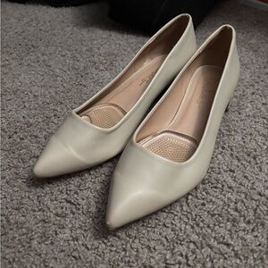 Lulu's Cream Pointed Toe Heels